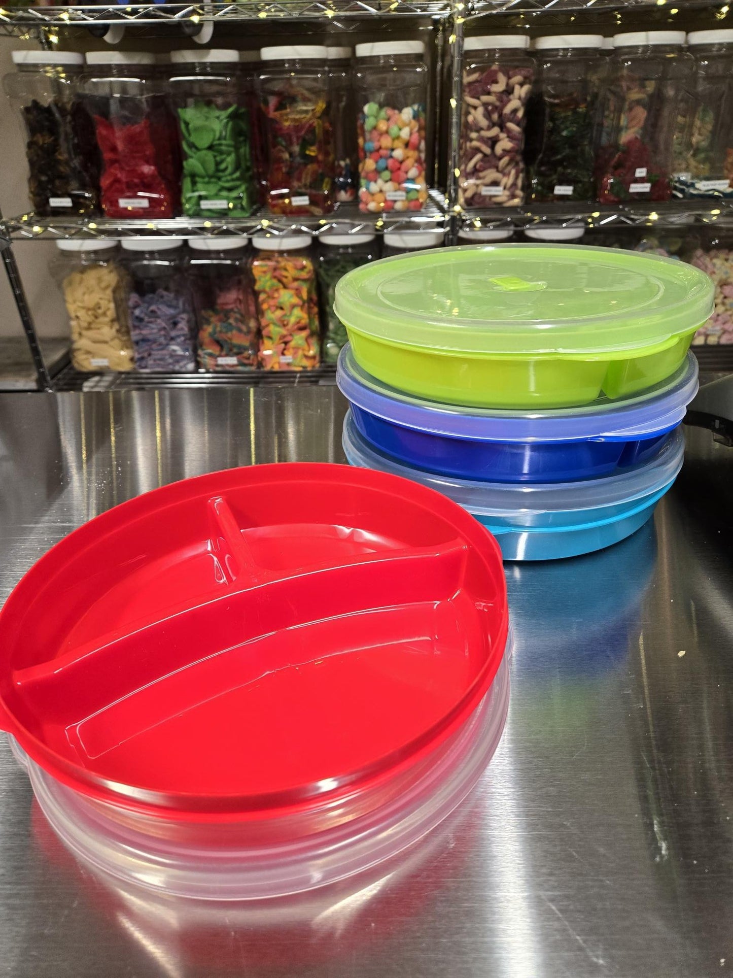 1 LB Covered Divided Reusable Plate