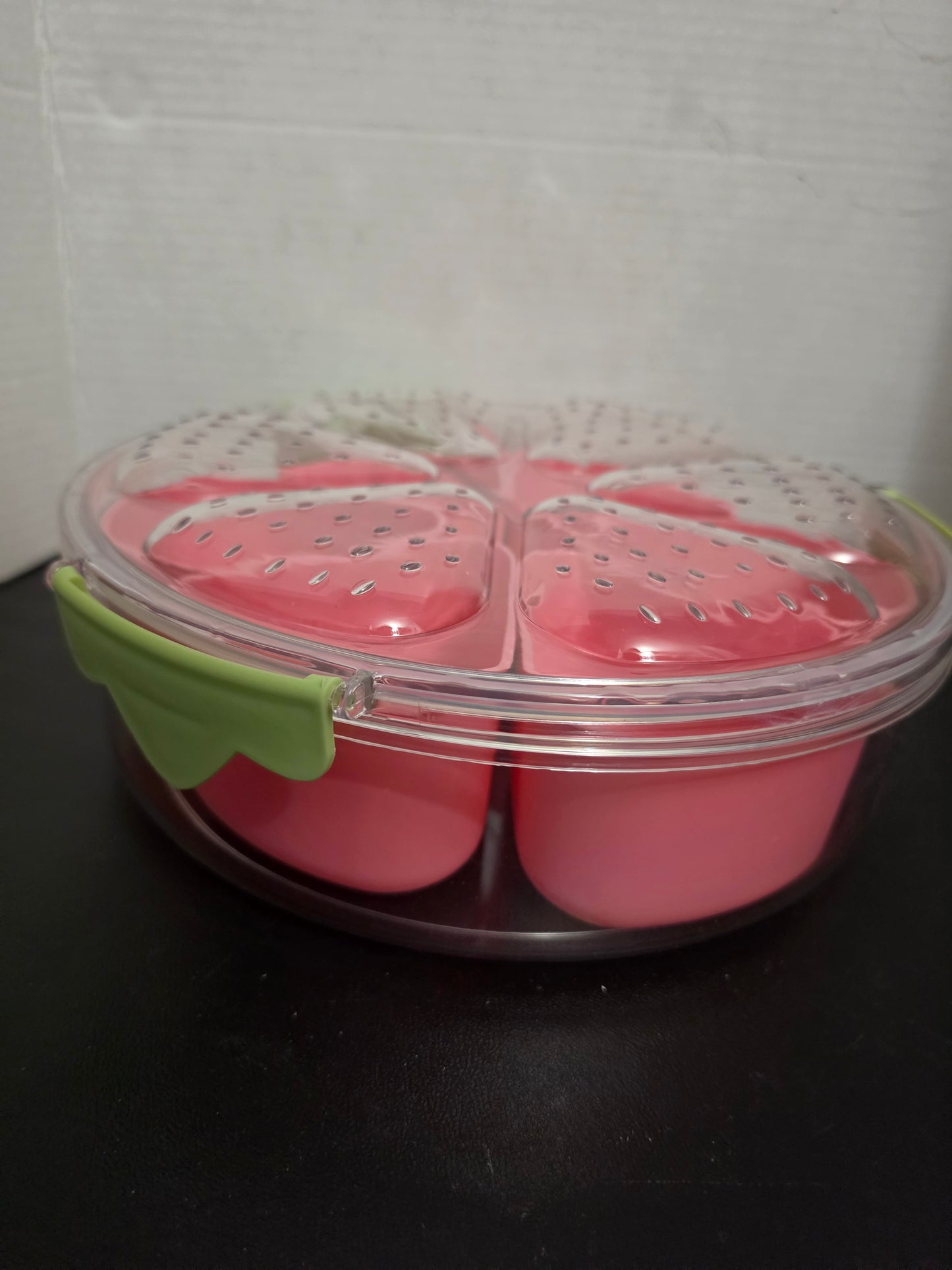 4 LB Round PINK STRAWBERRY Wedge Snackle Box