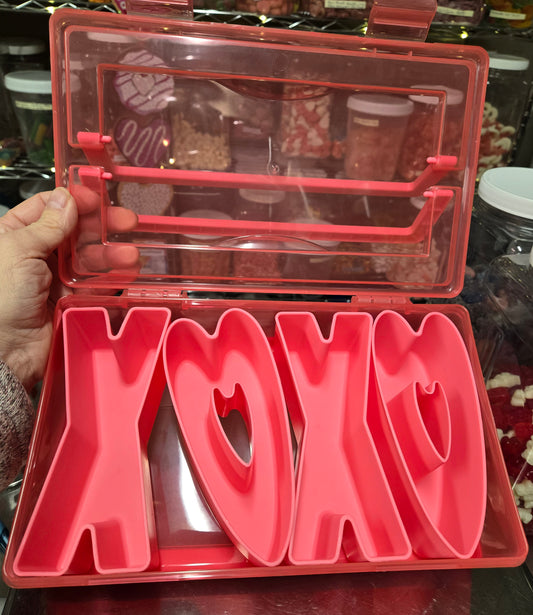 3 lb Red XOXO Heart O's Rectangle Snacklebox With Pink Handles