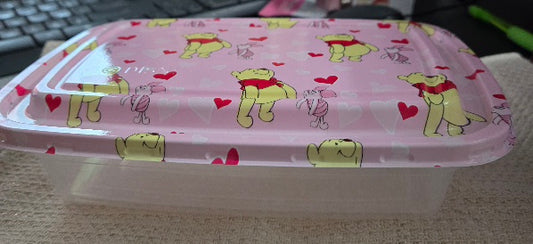 1 lb CHOCOLATE Pooh Bear Valentines Day Reusable Container