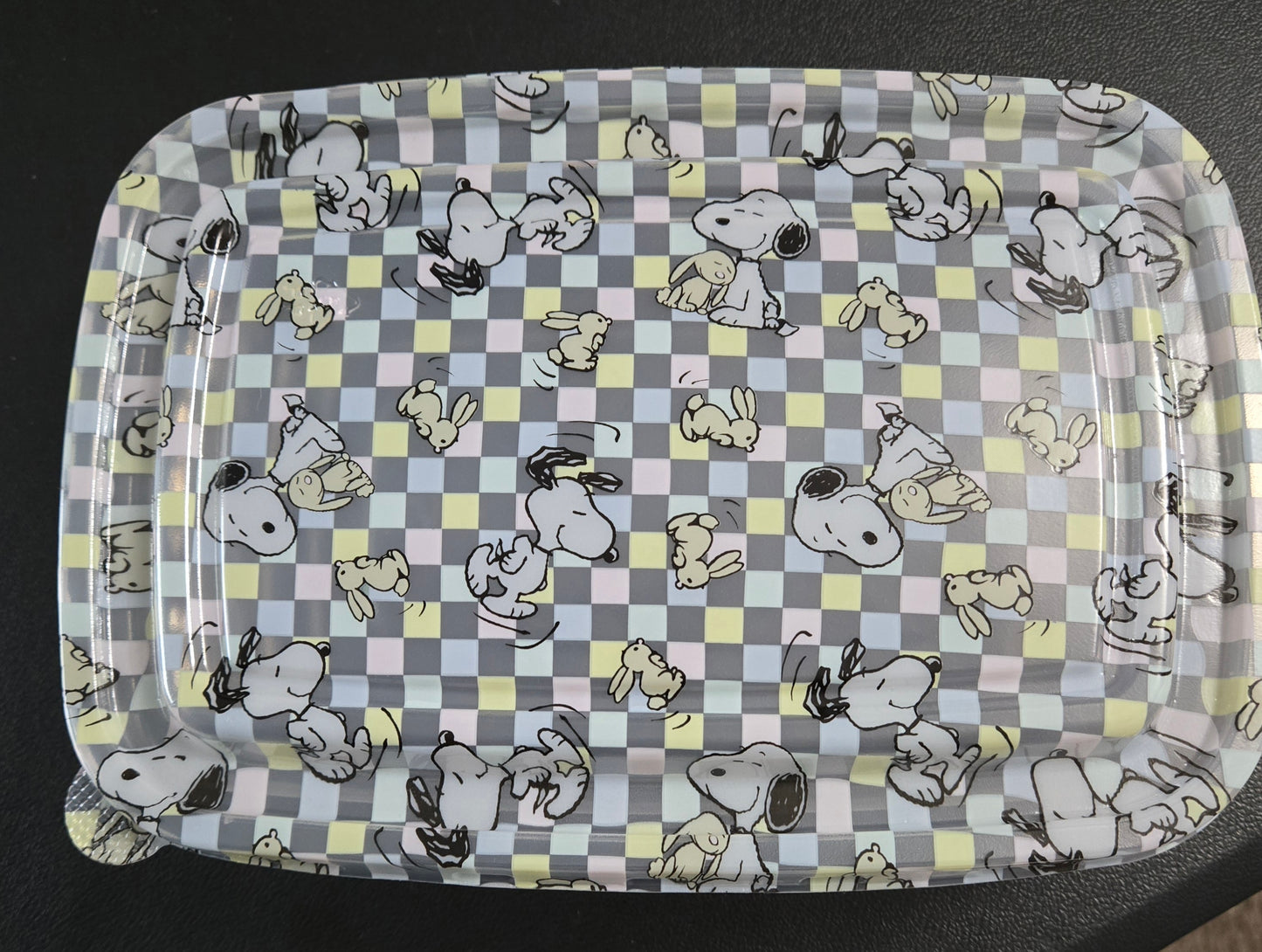 1 lb CHOCOLATE Easter SNOOPY Reusable Container