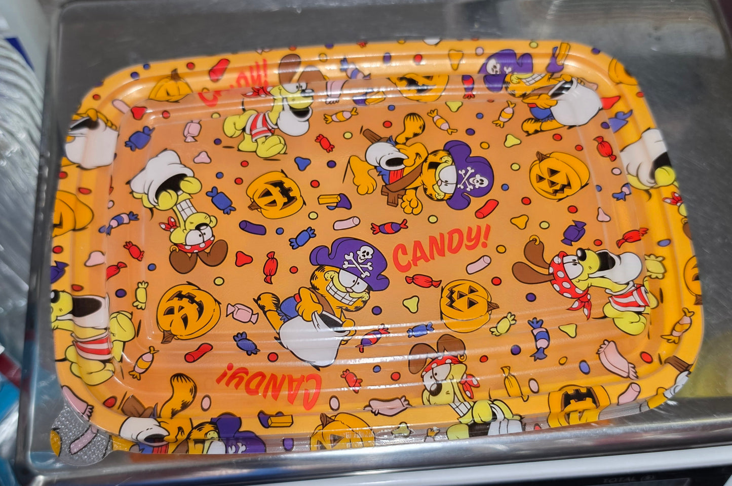 1.5 lb GUMMY Garfield and Odie-Halloween Reusable Container