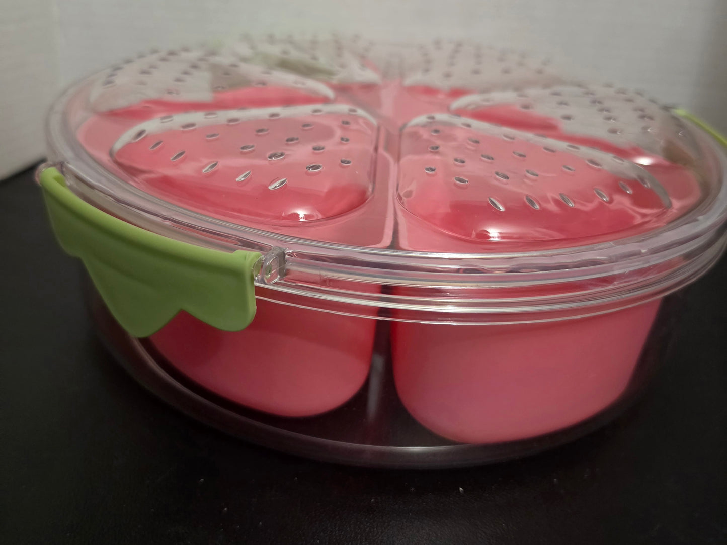 4 LB Round PINK STRAWBERRY Wedge Snackle Box