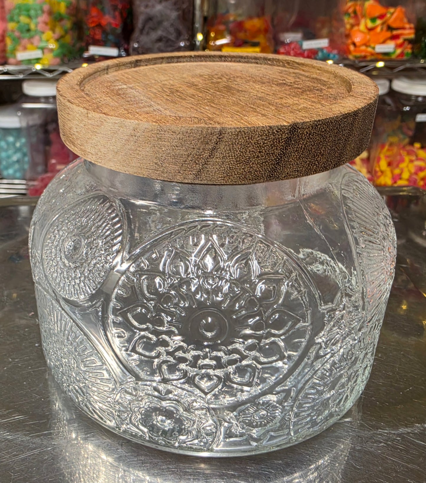1 lb GUMMY in Flower SHORT and Wide Glass Jar with Wood Lid