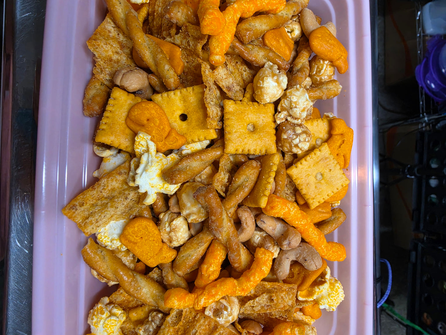 1 lb GRUB TUB Snack Mix CLAMSHELL